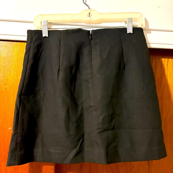 Button-Front Mini Skirt H&M - Picture 2 of 4
